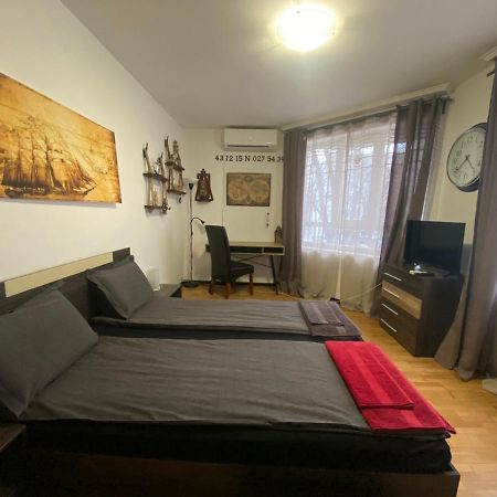 Apartament Bogoslovovi Varna Extérieur photo