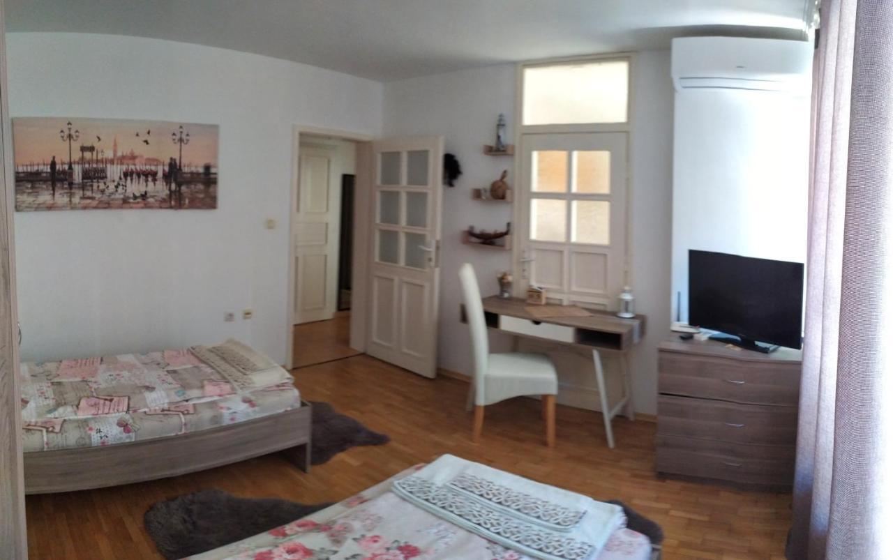 Apartament Bogoslovovi Varna Extérieur photo